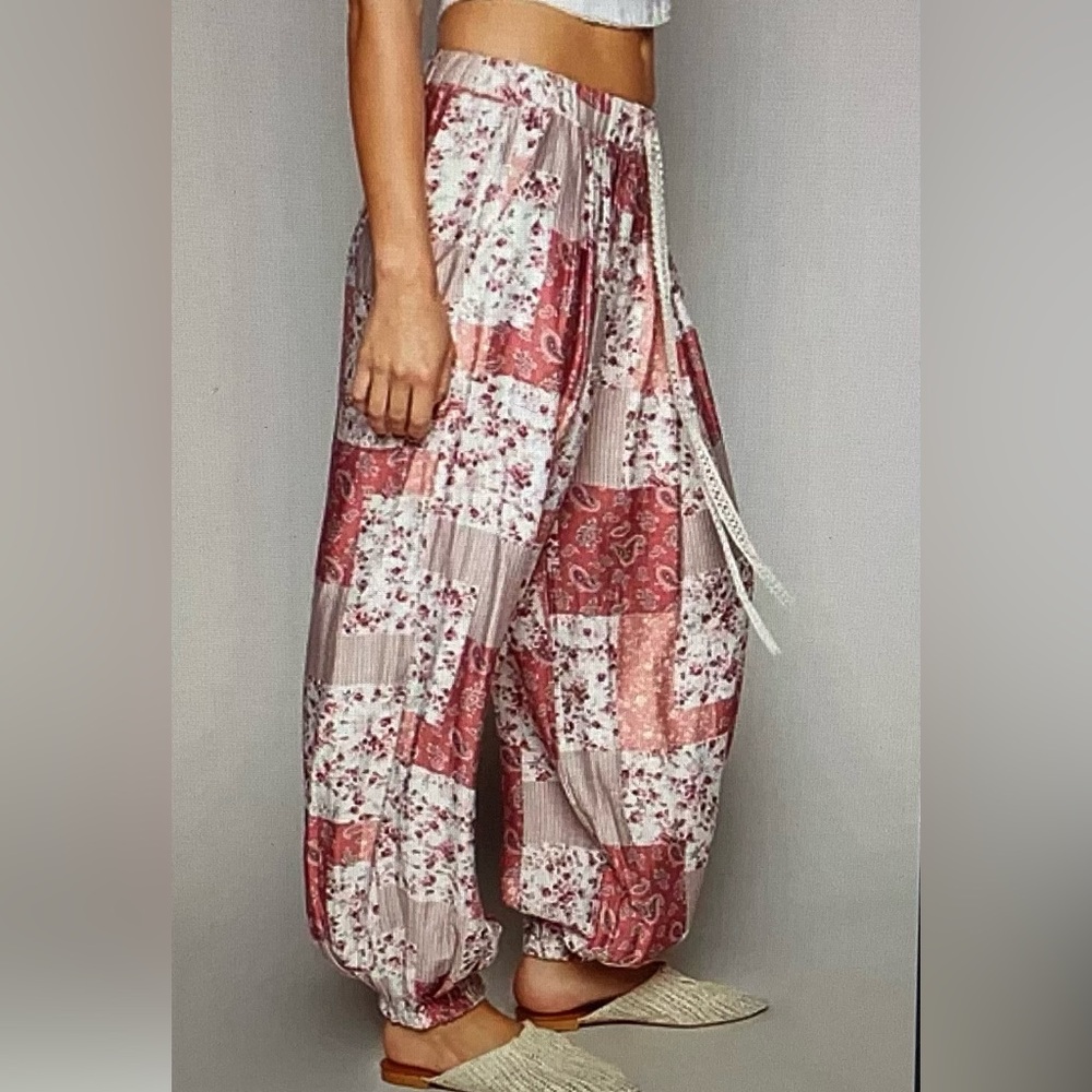 **SALE** POL Pink and White Patchwork Pants - Picture 4 of 8